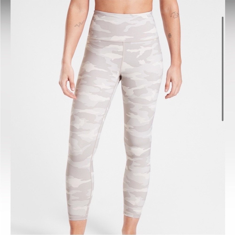 Athleta elation camo 7/8 tight legging